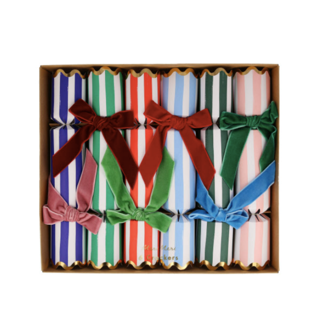 Elegant Christmas Crackers with Velvet Bows